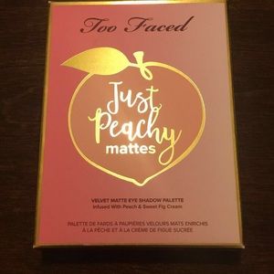 Too faced just peachy mattes